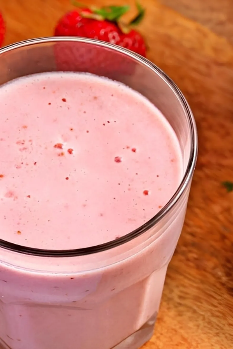 Homemade Strawberry Milk (Easy Recipe) Photo