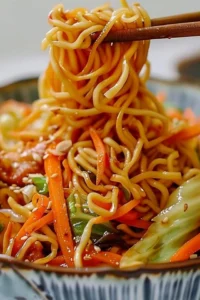 Yakisoba Chicken Photo